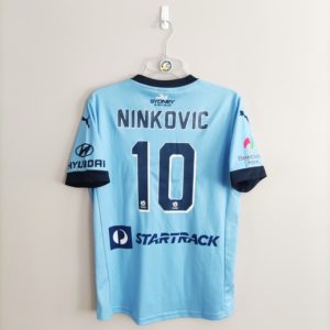 Sydney FC 2016-17 (#10 M. Ninkovic) koszulka domowa (M) Puma