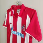 Koszulka piłkarska Crvena Zvezda 2009/10 w kolorze czerwonym w rozmiarze S