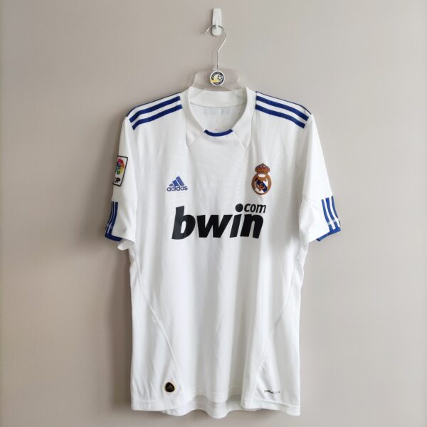 Koszulka domowa Real Madryt 2010/11 w rozmiarze M
