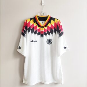 Koszulka piłkarska reprezentacji Niemiec 1994-95 domowa w rozmiarze XL w kolorze białym.