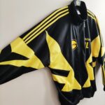 Bluza treningowa Lillestrøm SK 1995-97 w kolorze czarno-żóltym marki Adidas.