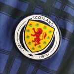 Domowa koszulka piłkarska reprezentacji Szkocji z sezonu 2016-17 marki Adidas.