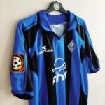Domowa koszulka piłkarska Waldhof Mannheim (#6 D. Pasieka) match issue z sezonu 2001-02 w kolorze niebiesko-czarnym marki Diadora.