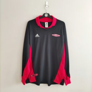 Wyjazdowa koszulka Brann Bergen z sezonu 2001 w kolorze czarno-czerwonym marki Adidas.